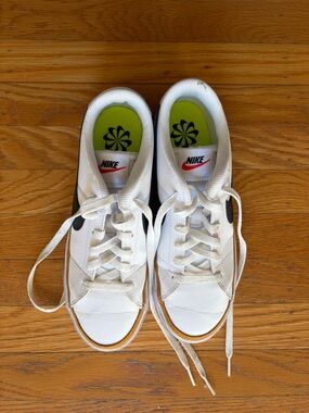 Nike Court Legacy White Sneakers with Black Swoosh and Lime Insoles 8.5